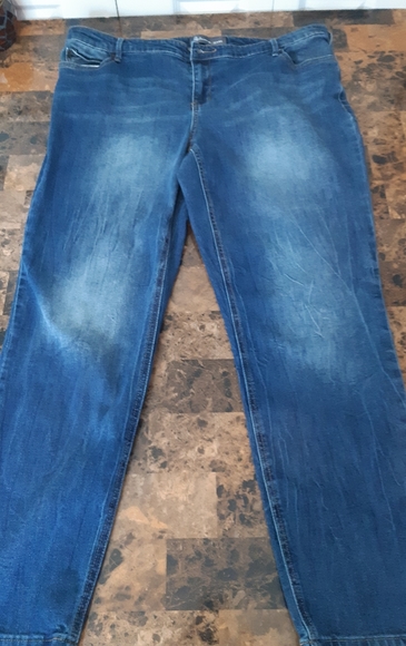 Reitman's Size 18 Plus Reg Jeans - Picture 4 of 8